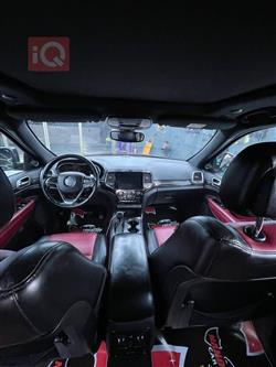 جیپ گراند شیرۆکی